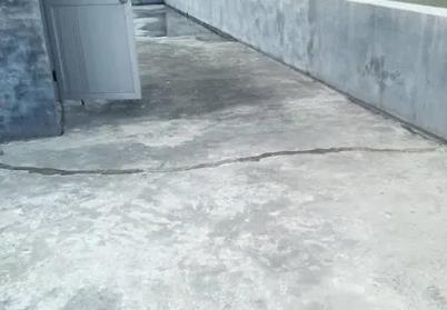 泊头楼顶漏水维修公司分享下如何解决卫生间隐蔽部位漏水的问题?